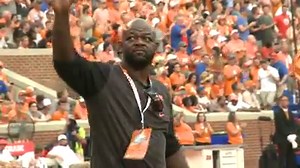 6.4K views · 34 reactions | Tennessee honored the 1998 National Champion football team on Saturday during the Florida game. Check out these UT legends return to the field one more time. Relive the 1998 overtime win against Florida here: https://on.wbir.com/2DlNmIL | WBIR Channel 10 | Facebook