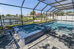 Palm Coast Vacation Rental | Coastal Paradise Waterfront Pool Home | Dock | Palm Coast | Close To Beach |  Home Rental