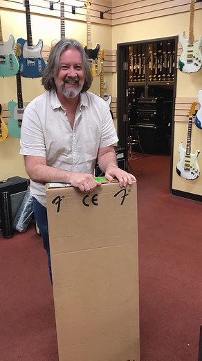 HSH pickup configuration 💯🔥 Neck: DiMarzio DP151 PAF Pro Humbucker, Middle: Custom Shop Fat ‘50s Single-Coil Strat, Bridge: DiMarzio Tone Zone DP155 Humbucking 👍 Fender Custom Shop Wild West White Lightning Stratocaster White over Black #wildwestguitars #fender #fenderguitars #fendercustomshop #wildwestwhitelightning #wildwestblacklightning | Wild West Guitars