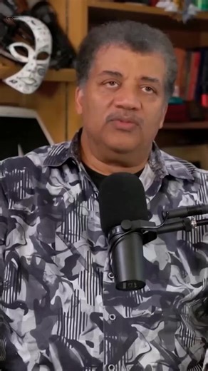 Batman In Your ROOM 🦇 . . . . #batman #magic