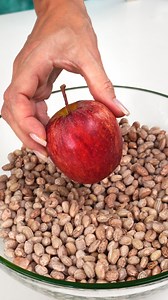 3.3M views · 10K reactions | Coloquei Maçã no feijão e não acreditei até agora no resultado!  | Camila Masullo | Facebook