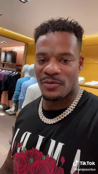 Jason Luv (@iamjasonluv) - Girl Hiding from Camera Prank Compilation