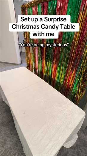 Ursula Perez on Instagram: "Officially our last Holiday Candy Table of the season! 🎄🍬🎅🏽#candytable #candybuffet #officechristmasparty #corporateholidayparty #companychristmasparty"