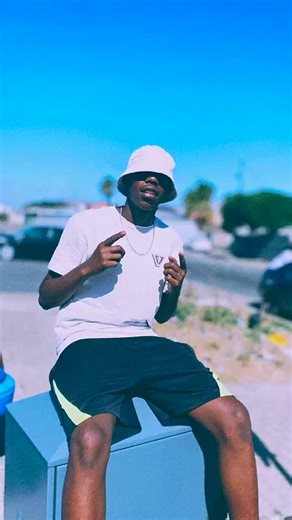 WE DONT COMPARE SPOILED BOYS TO HUSTLERS(🪂😍)