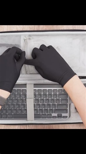 2-in-1 Hard Carrying Case for Logitech Mini Keyboard & Master Mouse | Geekria Review