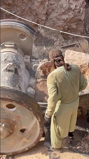 Rock Crusher #crusher #rockcrushing #rock #shorts