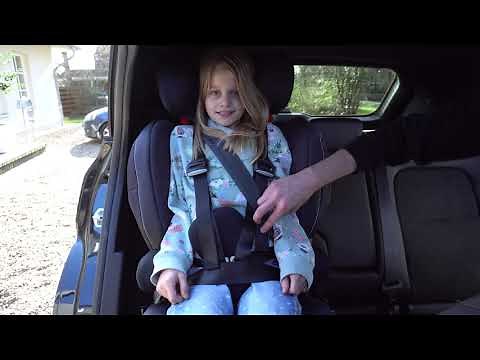 Monza Nova Reha Reha booster installation with Swivelbase + latch connectors & securing a child