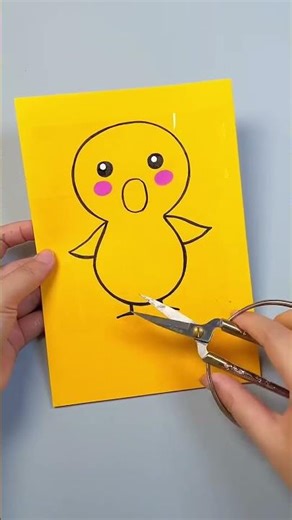 Easy Origami _ 20 Seconds To Teach You How To Make A Small Yellow Duck Squeeze _