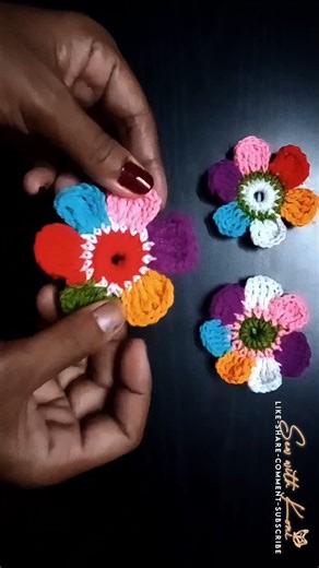 Cute Beautiful flowers 💐 😍 #shortsfeed #shorts #crochet #viral #shrots #2025