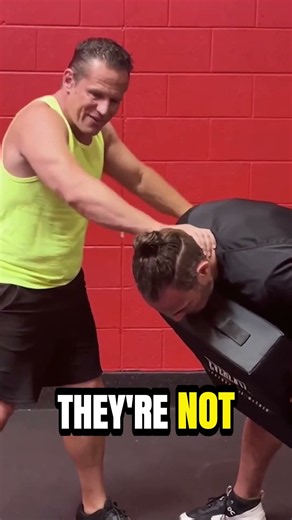The Sneaky Clinch Knee Most People Miss.