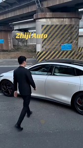 Zhiji Autocar Chinese vehicle. | V2 Motor