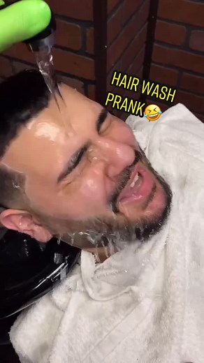 Reply to @moe.megatron what should I do next?😂🤣 #HolidayTreats #prank #hair #shower
