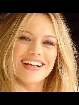 13 Sexy Photos of Anna Falchi