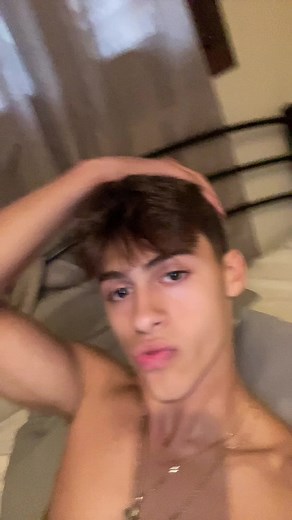 Βίντεο χρήστη Stavrosflo (@stavrosflo) με μουσική MIAMI - SNIK & Marseaux