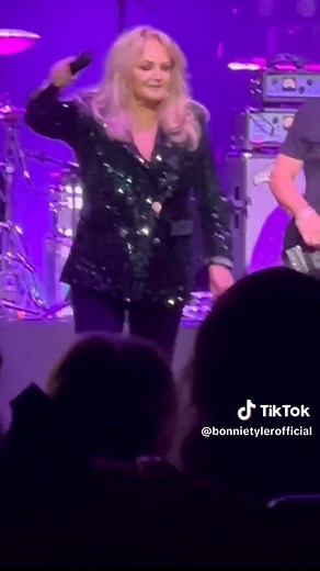 Bonnie Tyler Live Performance Highlights