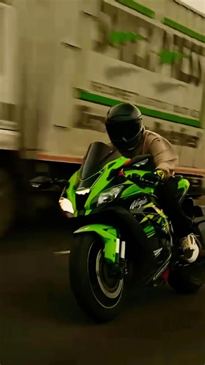 😱😱Kawasaki Green colour History