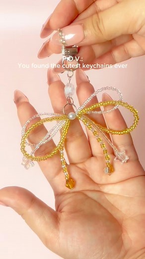 ✨POV: You just found the cutest keychain ever and it’s only ₱179 😭💖 Message us to make your bag look instantly cuter. 🎀 | It Girl