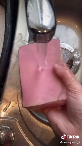 Damp Dusting Routine for a Spotless Home