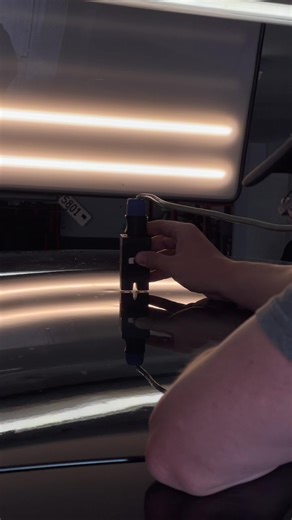 HOTBOX REPAIR: Efficient Paintless Dent Solutions