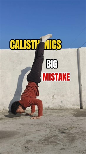 Every Beginner Makes This Handstand Mistake ❌ #calisthenics #shorts