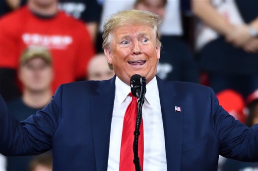 Trump's incoherent word salad elicits applause