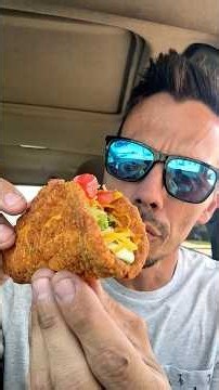 FoodAFO | Taco Bell Naked Chicken Chalupa #foodie #tacobell