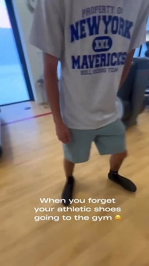 👀 New York Mavericks 😂 We work hard AND play hard too! On a serious note, there absolutely has to be enjoyment in the process or the commitment will fade. The energy and laughs create some of the best times and best memories with this group of brothers! #cgperformancetraining #traingreengetgold #PBR #bullriding #bullriders #jb #newyorkmavericks #bulrider #funny #funnyvideos #pbrteams #team | Carly Green