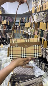 119 reactions · 11 comments | Messenger Crossbody Body Regular Us side Bag orginal Imported #messengerbag #womanbag | SUSEN BAG 2.0 | Facebook