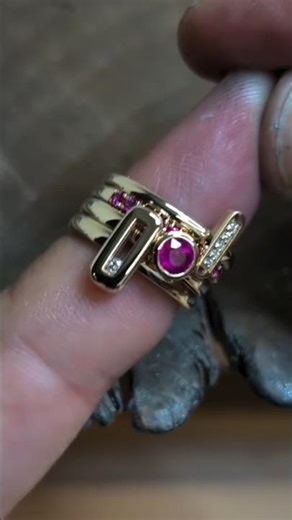 One Ring vs Four Rings 💍✨ Sliding Diamond Ring Trend 2026 | Which One Wins?