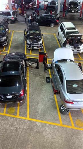 Brake service we're here to ensure your safety on the road! Your brakes are one of the most critical components of your vehicle, and regular maintenance is essential to keep you and your loved ones safe. 𝗬𝗼𝘂𝗿 𝗦𝗮𝗳𝗲𝘁𝘆 𝗶𝘀 𝗢𝘂𝗿 𝗣𝗿𝗶𝗼𝗿𝗶𝘁𝘆. 🛠 Our expert technicians specialize in brake service and repair, offering: ✅ Brake Inspections ✅ Brake Pad Replacement ✅ Rotor Resurfacing/Replacement ✅ Brake Fluid Flush ✅ ABS System Diagnosis & Repair ❗ Signs your brakes might need attention