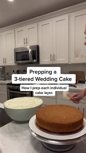 Prepping a 3-Tiered Wedding Cake: Step-by-Step Guide