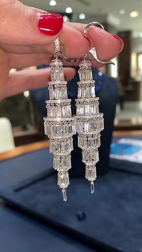 Luxurious White Gold Chandelier Diamond Earrings