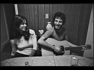Bruce Springsteen Acoustic Rosalita (Come Out Tonight) 4/09/74