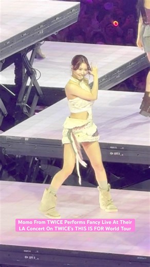 #TWICEMomo Performs #TWICEFancy Live In LA On #TWICE_THISISFOR_World_Tour ‪@TWICE‬ #TWICE #TWICEONCE