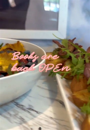 Books are open . Run don’t walk . Booked are OPEN . Brunch party -Jalapeño Breakfast Egg Muffin -Breakfast Crostini -Seasonal Fruit -Shrimp and grit -Lemon lavender pound cake ##cheflife #savannahga #privatechef #chefadeana #culinaryart #deanaskitchen #eatfresh #brunchcatering #brunch #corporate #corporatelunch #corporatecatering #corporateeventplanner #bookme