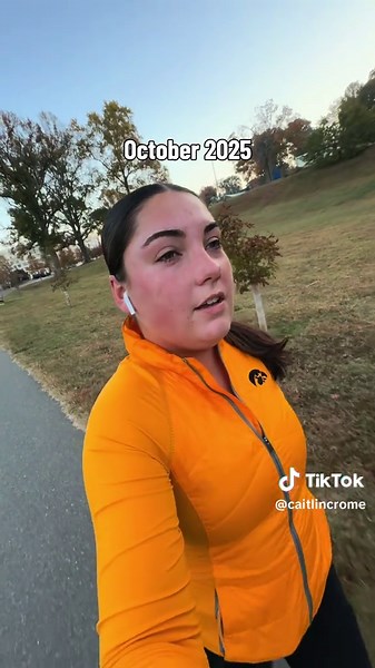 One year ago, I set a goal of training for and running my first marathon. What I didn’t realize is how much it would change my life. From my health, my confidence, my discipline, and my love for running. All of it was forever changed in the best way possible. I hope this is inspiration for others that YOU CAN DO HARD THINGS! Thank you so much @Chicago Marathon ❤️ I am forever changed for the better. #chicagomarathon #marathontraining #Running #runlikeagirl