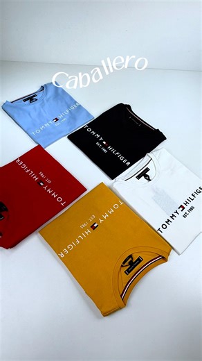 Una camiseta, mil formas de llevarla. 👕 La esencia de Tommy Hilfiger: elegancia, confort y estilo sin esfuerzo. 🕶️¿Cuál es tu color favorito? 📍Disponible en tienda y online 🛒 📲 WhatsApp: walink.co/0364f | Tiendas Palm