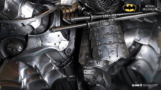 Limited Edition Batman Shogun Royal Selangor in collaboration with XM Studios, expand our Batman Samurai Series with a sensational addition; a mounted Batman and his war horse in battle armour. Both Batman’s armour and the horse’s full barding clearly reference the aesthetic style and construction of the Edo period, but all form and detailing speak with the bat’s unmistakable design vocabulary. Exquisitely detailed in brushed pewter, Batman and his war horse trample the crushed effigy of his arc