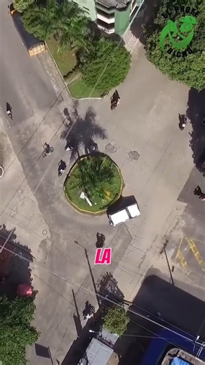 Saravena, Arauca: El Latido Verde de la Llanura. Un recorrido visual por Saravena, un pueblo donde la calidez de su gente se mezcla con el inmenso verdor de los llanos colombianos. Descubre sus calles llenas de vida, su entorno natural y el auténtico sabor fronterizo en el departamento de Arauca. #colombia #arauca #cultura | El Profe Bicho Oficial