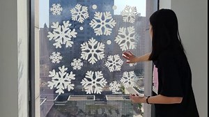 Christmas Big Snowflake Window Stickers - 4 Sheets Reusable Static Xmas Snowflake Decals Christmas PVC Stickers for Windows, Perfect DIY Ornaments for Christmas Frozen Theme Party New Year