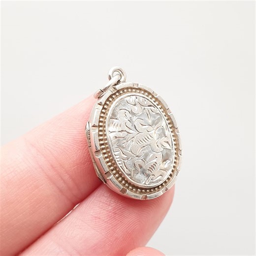 Antique Sterling Silver Locket Hallmark Oval Small Cute 1882 Hallmark Necklace Vintage Stepped Pendant Geometric Womens Jewelry Jewellery - Etsy