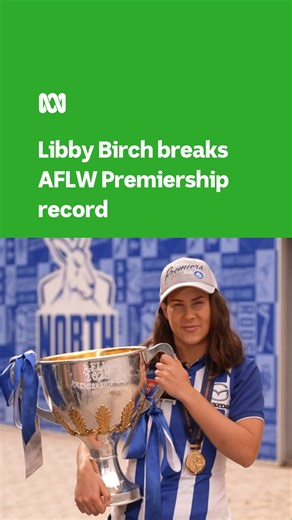 Another record broken during the 2025 AFLW season! Libby Birch has become the first AFLW player to win four Premierships! Birch played in the 2018 grand final for the Western Bulldogs, the 2022 grand final for Melbourne, and has now won back-to-back Premierships for North Melbourne. Keep up with all the latest live sport, news and analysis on the @abclisten: https://www.abc.net.au/listen/live/sport | ABC Sport