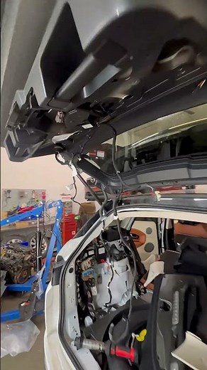 Replacing wiring harness for range rover evoque inoperative backup camera #rangerover #backupcamera