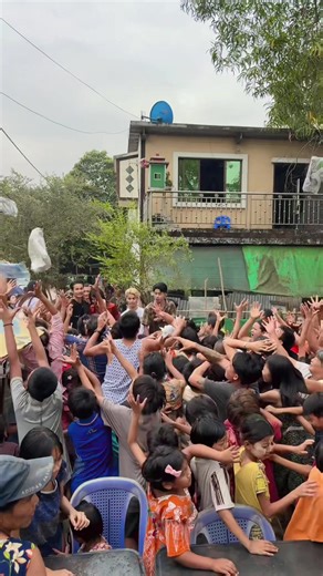 ဒီထက်မက လှူနိုင်တဲ့လက်တစုံပိုင်ဆိုင်ရပါလို၏🙏🙏ပါဝင်ကူညီပေးတဲ့သူငယ်ချင်းနဲ့တခြားသူများလဲကျေးဇူးတင်ပါတယ်🙏@🍀Wine Lay🍀♓️ @❄️Wine Lay❄️ @MinThet(Deep!) @Phyo Thuta Paing🍒 @🇲🇲🐲 Nay Min Myat 🐲🇲🇲