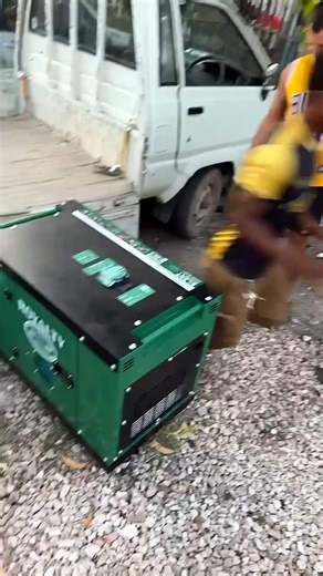 HOUSE OF MACHINES & SPEAR PARTS🇹🇿🇹🇿🇹🇿🇹🇿 on Instagram: "GENERATOR KARIAKOO Sisi ni wasambazaji na wauzaji wa generator kwa bei ya jumla na reja reja. Tunatoa huduma bora zifuatazo: • Uuzaji wa generator zote – silent, diesel & petrol • Utengenezaji na matengenezo • Usimamizi wa ufungaji (installation) • Delivery ya haraka ndani ya Dar es Salaam • Utoaji wa Generator nje ya Dar – tunatuma mikoani kwa uhakika na usalama Tunakuhudumia kwa weledi, bei nzuri na huduma za haraka. Generator zako