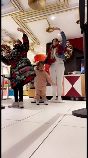 Natalia Bryant (@nataliabryant10)’s videos with Waltz of the Flowers - The Manhattan Pops