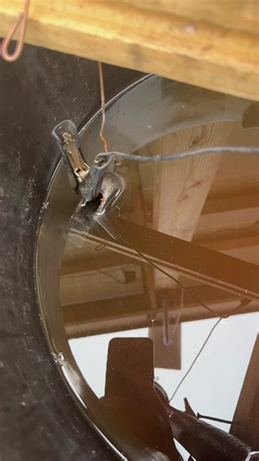 Electrolysis Method for Cleaning Metal Safely