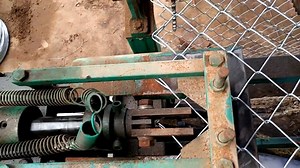 37K views · 285 reactions | 2m to 4m width Double Wire Chain link Fence making Machine :O Credit: angel cui/youtube | Engineers World | Facebook