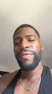 Dont be suprised when you pull up to a red light follow for more #fyp #relateable #relationship #dating #jokes | JSEAY Fans