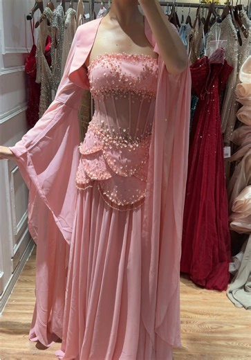 Luxury Evening & Party Dresses for Weddings